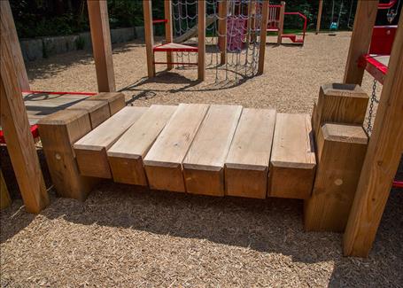Classic TimberForm Twisting Bridgeway 4500-001