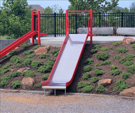 1643-71-EMB Wide Embankment Slide Chute
